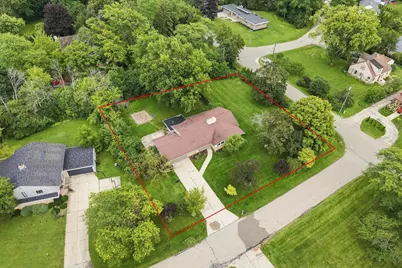 9210 N Pelham Pkwy, Bayside, WI 53217 - Photo 35