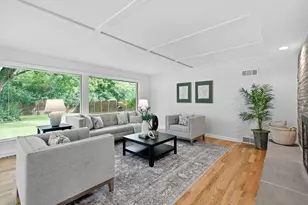 9210 N Pelham Pkwy, Bayside, WI 53217 - Photo 3