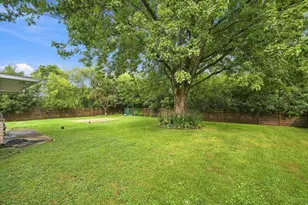 9210 N Pelham Pkwy, Bayside, WI 53217 - Photo 33