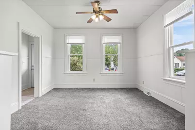 1227  9th St, La Crosse, WI 54601 - Photo 3