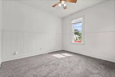 1227  9th St, La Crosse, WI 54601 - Photo 7