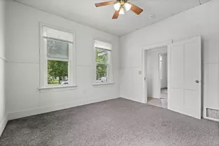 1227 9th St, La Crosse, WI 54601 - Photo 9