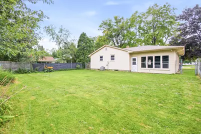 723  Roosevelt Ave, Oconomowoc, WI 53066 - Photo 29