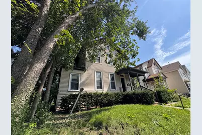 2232 S Allis St, Milwaukee, WI 53207 - Photo 3