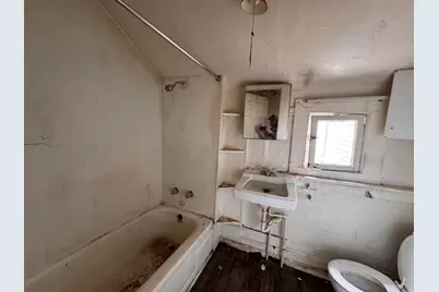 2232 S Allis St, Milwaukee, WI 53207 - Photo 25