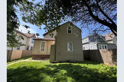 2232 S Allis St, Milwaukee, WI 53207 - Photo 5