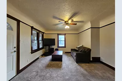 640 S 104th St, West Allis, WI 53214 - Photo 13