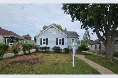 640 S 104th St, West Allis, WI 53214 - Photo 5