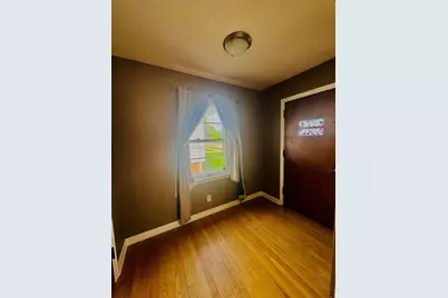 804  Cleveland Ave, Racine, WI 53405 - Photo 3