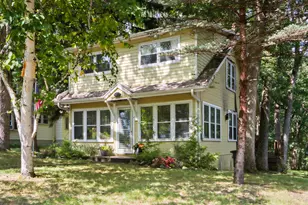 558 Berwyn Dr, Fontana, WI 53125 - Photo 1