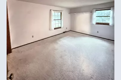 3170  Upper Woodland Dr, Richfield, WI 53017 - Photo 11