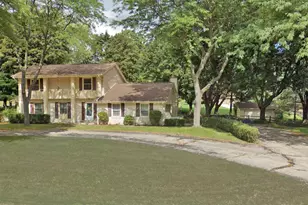 3170 Upper Woodland Dr, Richfield, WI 53017 - Photo 1