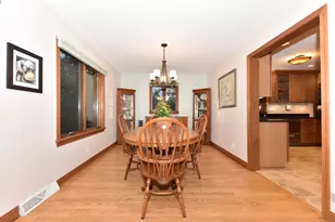 N64W30881 Cindy Ct, Merton, WI 53029 - Photo 5