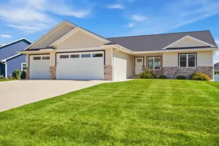 3126 Sandy Ridge Dr, Two Rivers, WI 54241 - Photo 5