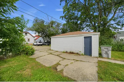 4643 N 40th St, Milwaukee, WI 53209 - Photo 9