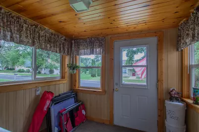 816 W Division St, Watertown, WI 53098 - Photo 13