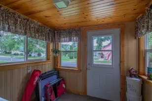 816 W Division St, Watertown, WI 53098 - Photo 13