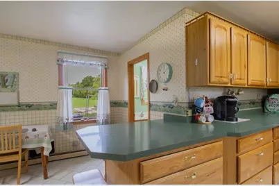 816 W Division St, Watertown, WI 53098 - Photo 15