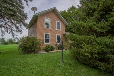 816 W Division St, Watertown, WI 53098 - Photo 11