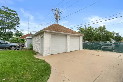 2050 S 57th St, West Allis, WI 53219 - Photo 43