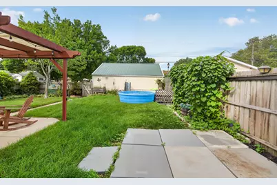 3701 N 97th St, Milwaukee, WI 53222 - Photo 25