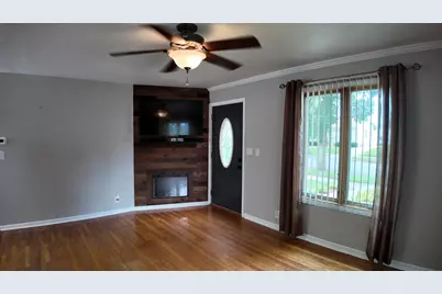 3701 N 97th St, Milwaukee, WI 53222 - Photo 25