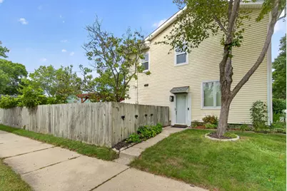 3701 N 97th St, Milwaukee, WI 53222 - Photo 21