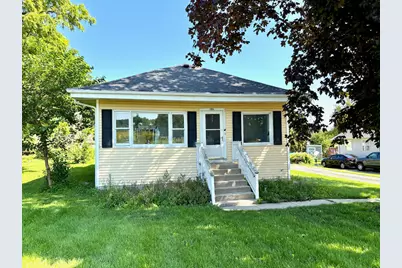 164  Dewey Ave, Fontana, WI 53125 - Photo 1