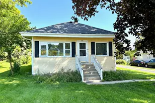 164 Dewey Ave, Fontana, WI 53125 - Photo 1