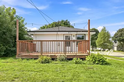 2002 S 97th St, West Allis, WI 53227 - Photo 17