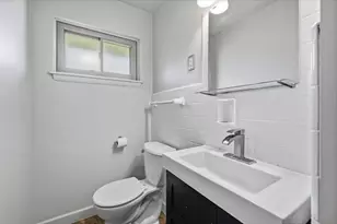 8509 N 52nd St, Brown Deer, WI 53223 - Photo 19