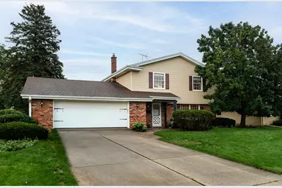 738  6th Ave, Grafton, WI 53024 - Photo 1