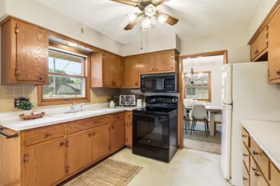 738  6th Ave, Grafton, WI 53024 - Photo 7