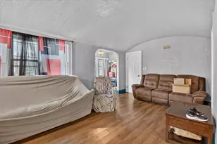 4186 N 15th St, Milwaukee, WI 53209 - Photo 3