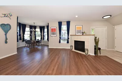 339 W Vine St, Milwaukee, WI 53212 - Photo 7