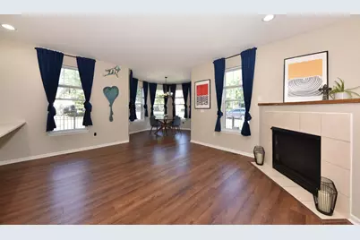 339 W Vine St, Milwaukee, WI 53212 - Photo 5