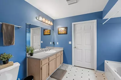 7224 W State St #3D, Wauwatosa, WI 53213 - Photo 23