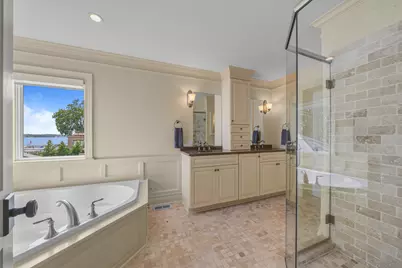 1530  Lake Shore Dr, Lake Geneva, WI 53147 - Photo 23