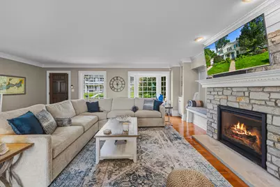 1530  Lake Shore Dr, Lake Geneva, WI 53147 - Photo 5