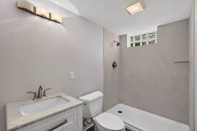 7125 N Longacre Rd, Fox Point, WI 53217 - Photo 19
