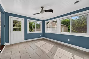7125 N Longacre Rd, Fox Point, WI 53217 - Photo 15