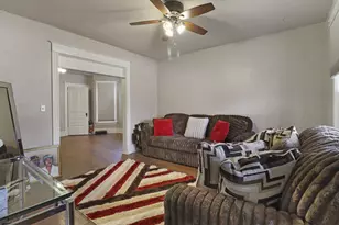 937 Grove Ave, Racine, WI 53405 - Photo 3