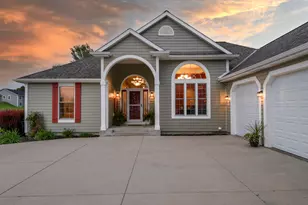 W2366 Mcaleavey Ct, Ashippun, WI 53066 - Photo 1