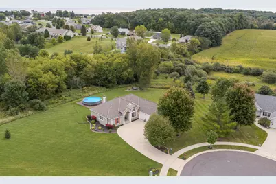 W2366  McAleavey Ct, Ashippun, WI 53066 - Photo 45