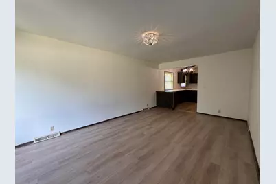 2330 S Brookside Pkwy, New Berlin, WI 53151 - Photo 9