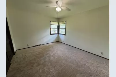 2330 S Brookside Pkwy, New Berlin, WI 53151 - Photo 13