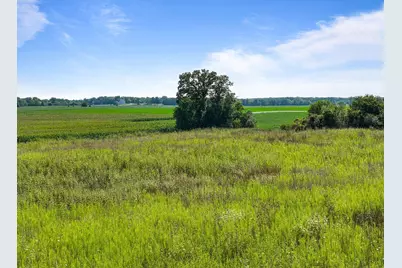 7201  Wheatland Rd, Burlington, WI 53105 - Photo 9