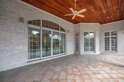 14425  Westover Rd, Elm Grove, WI 53122 - Photo 9