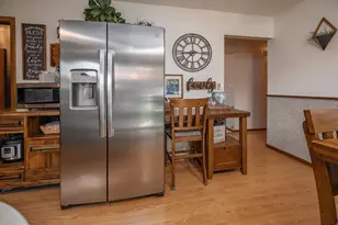 7726 N 49th St, Brown Deer, WI 53223 - Photo 7