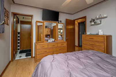 7726 N 49th St, Brown Deer, WI 53223 - Photo 11